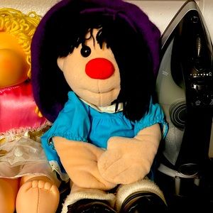 Molly from the big comfort couch show